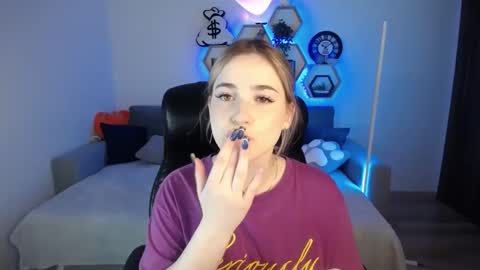 Sabrina Violet online show from December 24, 9:06 am