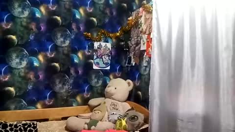 Adele online show from April 17, 8:05 am