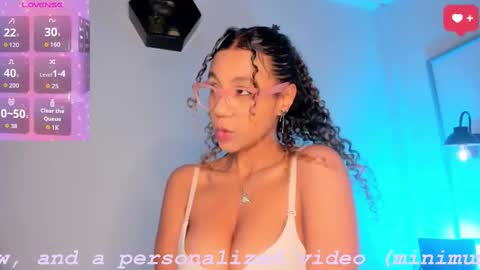 Sophie online show from September 19, 4:22 am