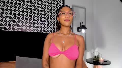 Sophie online show from October 15, 5:21 am