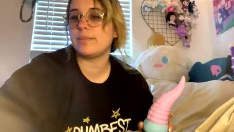 sweet angel baby  online show from October 11, 9:28 pm