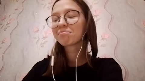 Snapshot of sadieheidebrink chatting on October 25, 5:53 pm Judy online show from October 25, 5:53 pm