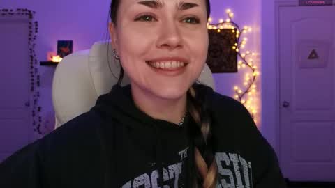 Sadie Renee  online show from February 13, 12:23 am