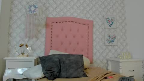 Cattleya online show from February 25, 10:20 pm