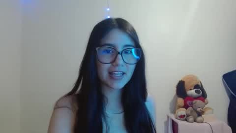 Sahaliefox  online show from October 2, 10:15 pm