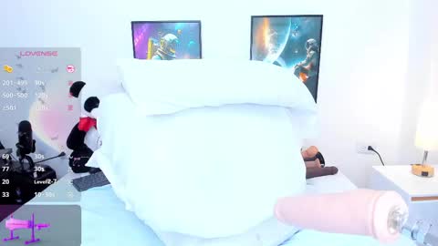 Snapshot of sahara1106 chatting on September 28, 1:49 pm Danella online show from September 28, 1:49 pm