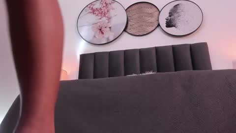 Sahara Garcia online show from November 18, 6:42 pm