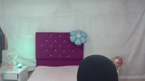 saharajonson online show from October 17, 4:48 am