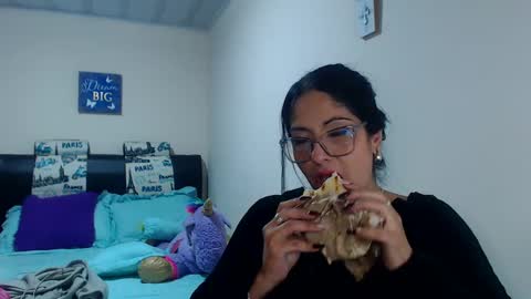 Karina online show from December 7, 1:25 am