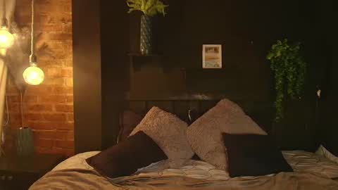 SARA online show from October 10, 6:35 pm