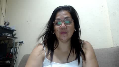 Snapshot of saint_flowerxxx chatting on December 27, 4:55 pm saint_flowerxxx online show from December 27, 4:55 pm