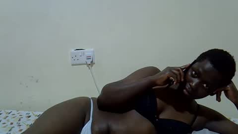 naomi online show from April 12, 6:11 pm