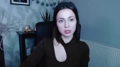 Snapshot of sally_femdom chatting on February 25, 2:04 pm Sally online show from February 25, 2:04 pm