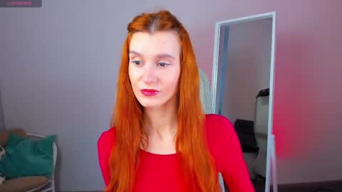 Snapshot of sallybiscuit chatting on February 26, 10:27 am Sally online show from February 26, 10:27 am