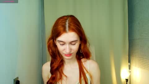 Snapshot of sallybiscuit chatting on February 7, 10:29 am Sally online show from February 7, 10:29 am