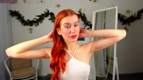 Snapshot of sallybiscuit chatting on December 8, 10:30 am Sally online show from December 8, 10:30 am
