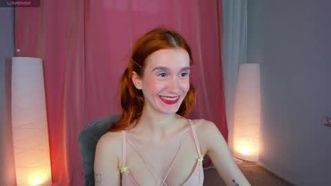Snapshot of sallybiscuit chatting on February 22, 10:40 am Sally online show from February 22, 10:40 am