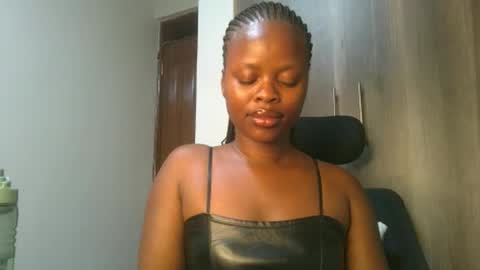sallysasha254 online show from December 7, 7:32 pm