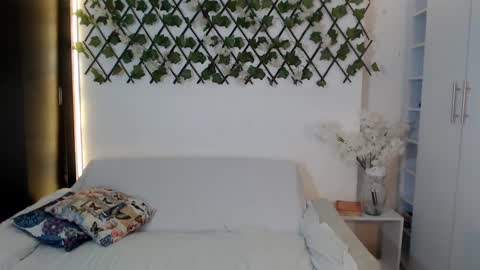 Salome online show from October 2, 3:28 pm