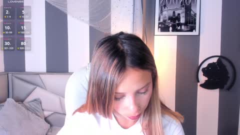 Snapshot of salome__evans chatting on February 3, 12:25 pm salome__evans online show from February 3, 12:25 pm