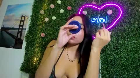 salome online show from December 18, 4:20 am