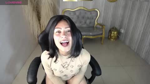 Salome  online show from February 4, 7:44 pm