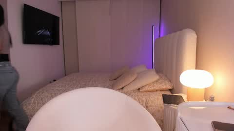 Snapshot of salomee_11 chatting on September 27, 3:36 am salo online show from September 27, 3:36 am