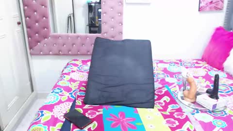 Snapshot of salomeeebony chatting on February 25, 9:20 am Salome online show from February 25, 9:20 am