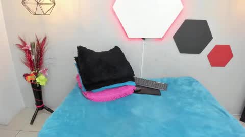 martina online show from January 29, 7:46 am