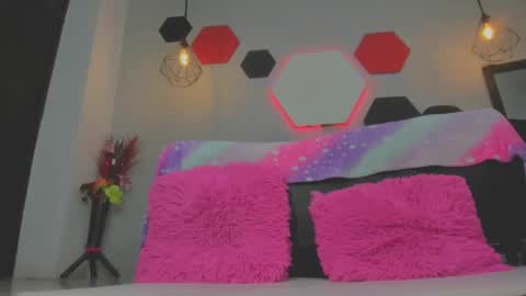 Snapshot of salomeswet chatting on September 28, 3:46 am martina online show from September 28, 3:46 am