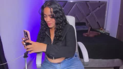 Snapshot of salommecruz01 chatting on September 28, 2:40 am Salomme Cruz online show from September 28, 2:40 am