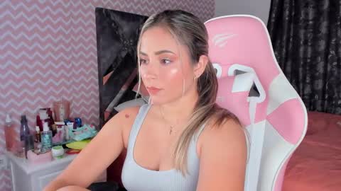 Snapshot of saloome_miller chatting on February 1, 4:56 am Salome online show from February 1, 4:56 am