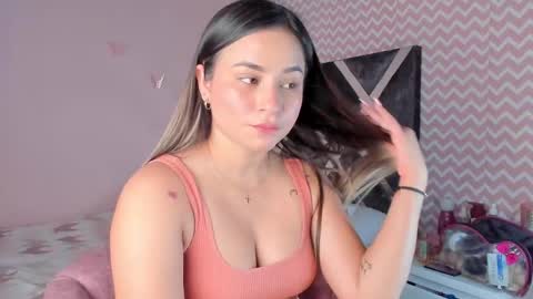 Snapshot of saloome_miller chatting on January 19, 4:01 am Salome online show from January 19, 4:01 am