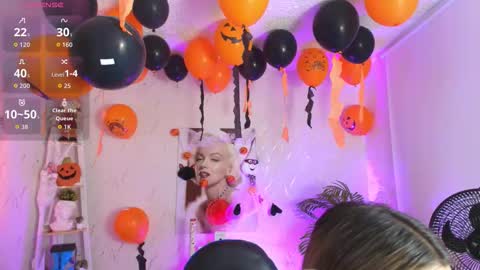 Snapshot of saloomee__ chatting on October 20, 11:13 am SALOME online show from October 20, 11:13 am