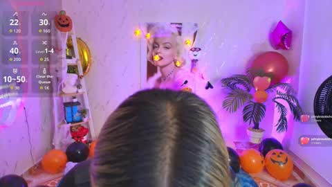 Snapshot of saloomee__ chatting on October 15, 11:02 am SALOME online show from October 15, 11:02 am