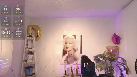 Snapshot of saloomee__ chatting on September 29, 10:53 am SALOME online show from September 29, 10:53 am