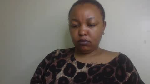 Snapshot of salty_surprise_ chatting on February 16, 2:11 am salty_surprise_ online show from February 16, 2:11 am