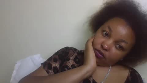 Snapshot of salty_surprise_ chatting on February 21, 6:40 am salty_surprise_ online show from February 21, 6:40 am