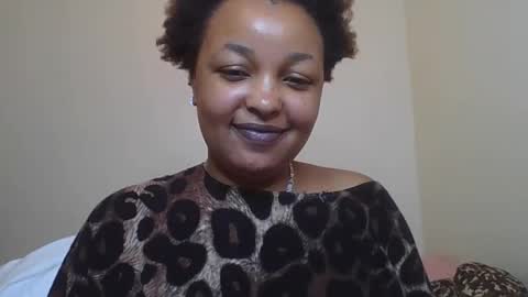 Snapshot of salty_surprise_ chatting on December 10, 12:05 pm salty_surprise_ online show from December 10, 12:05 pm