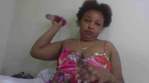 Snapshot of salty_surprise_ chatting on February 25, 9:37 pm salty_surprise_ online show from February 25, 9:37 pm