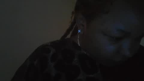 Snapshot of salty_surprise_ chatting on December 27, 10:55 am salty_surprise_ online show from December 27, 10:55 am