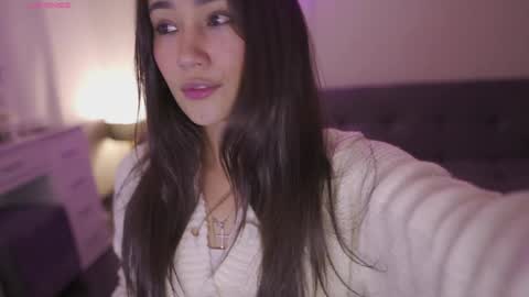 Stefana    or    Samchispas online show from January 3, 11:33 pm