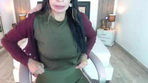 SAM MANSON online show from January 3, 12:08 pm