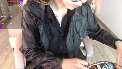 SAM MANSON online show from December 18, 12:07 pm