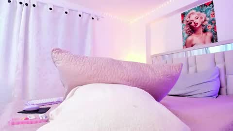 Samanta online show from October 28, 3:40 pm