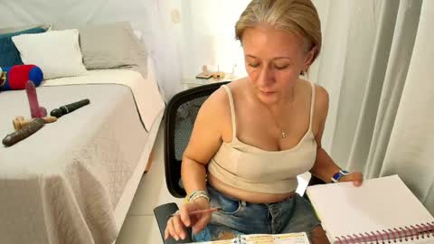 Samanta Stone online show from May 15, 9:06 pm