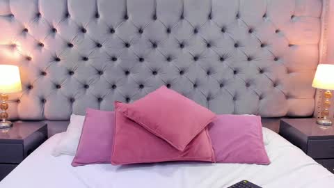 Snapshot of samantaa_g chatting on February 5, 1:00 pm Samantaa G online show from February 5, 1:00 pm