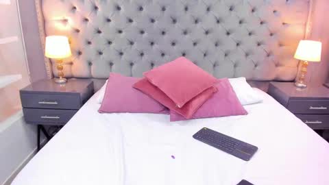 Snapshot of samantaa_g chatting on February 10, 1:11 pm Samantaa G online show from February 10, 1:11 pm