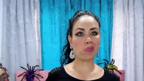 Snapshot of samantadark chatting on October 6, 10:03 pm SamantaDark online show from October 6, 10:03 pm