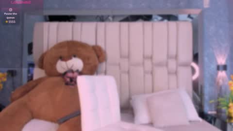 samantavazquez online show from September 24, 12:26 pm